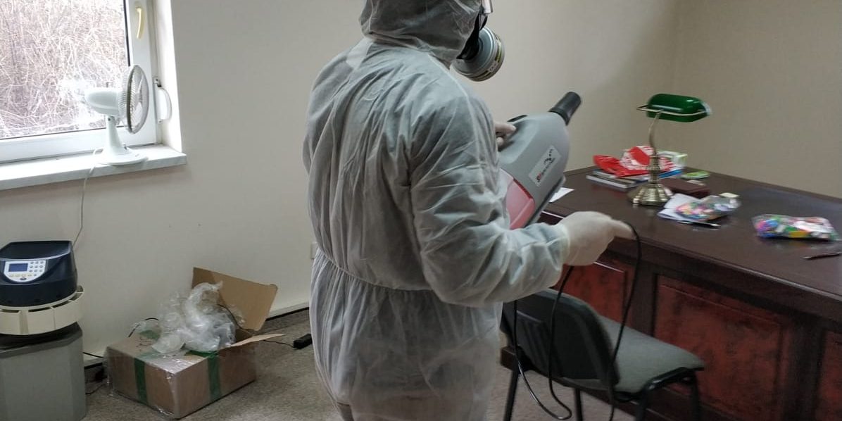 Dezynfekcja biura przez zamgławianie