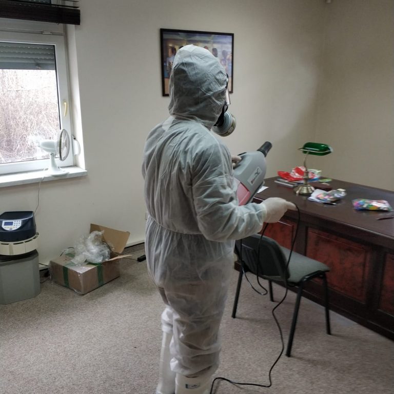 Dezynfekcja biura przez zamgławianie